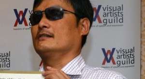 Chen Guangcheng receiving Champion of Free Speech Award